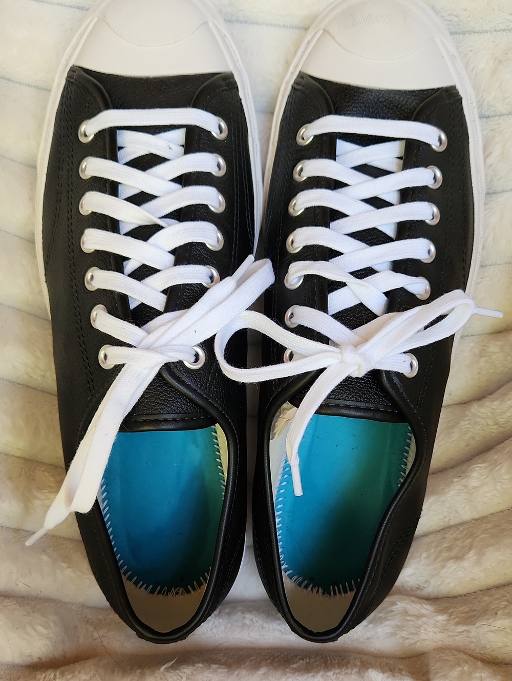 Black Leather Low-Top Converse Jack Purcell Sneakers with White Sole And Laces - Picture 4 of 8